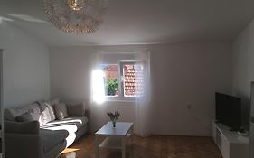 Centre Apartment Bozava